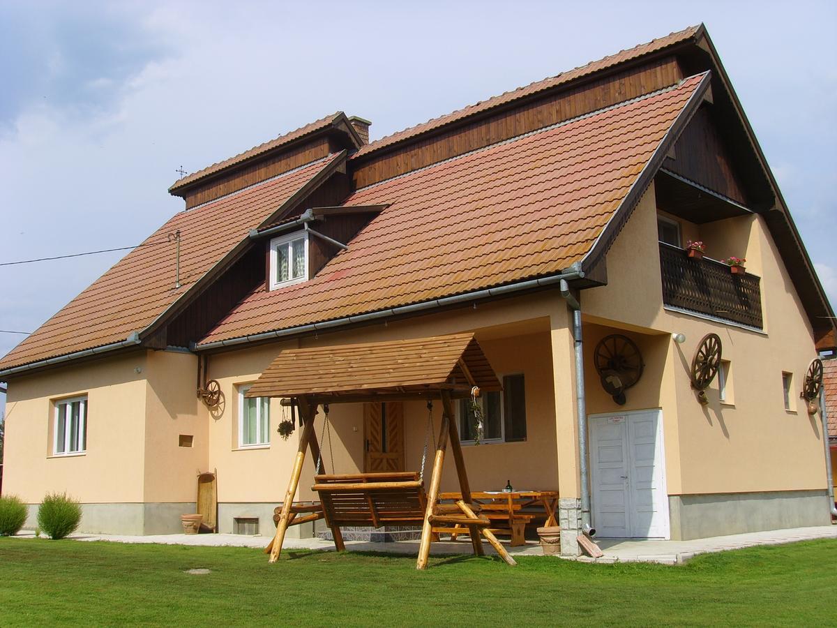 Gyongyvirag Panzio Bed and Breakfast Turia Exterior foto