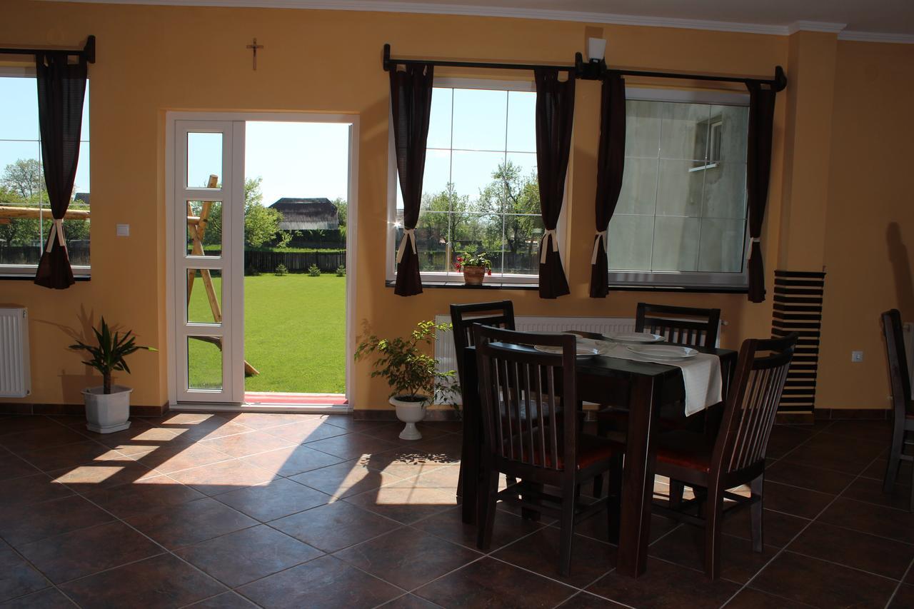 Gyongyvirag Panzio Bed and Breakfast Turia Exterior foto