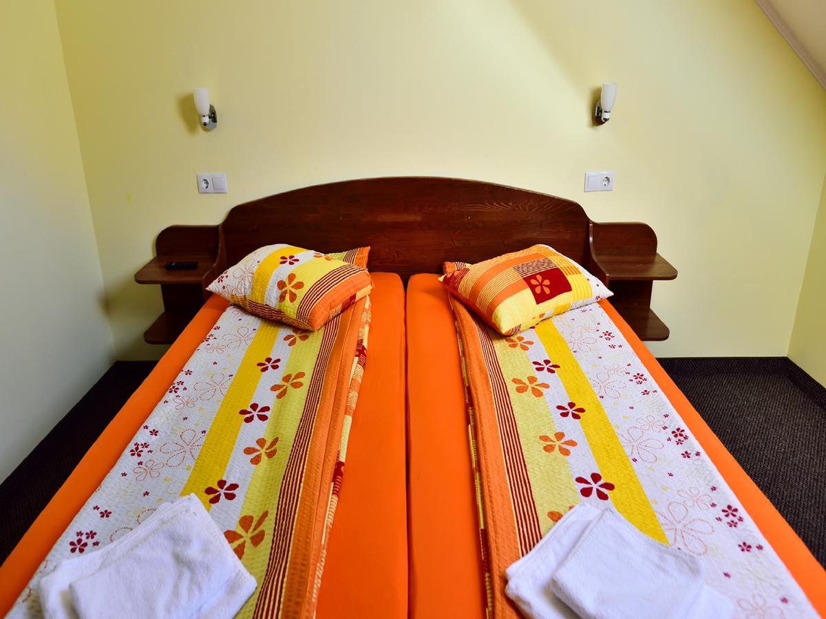 Gyongyvirag Panzio Bed and Breakfast Turia Exterior foto